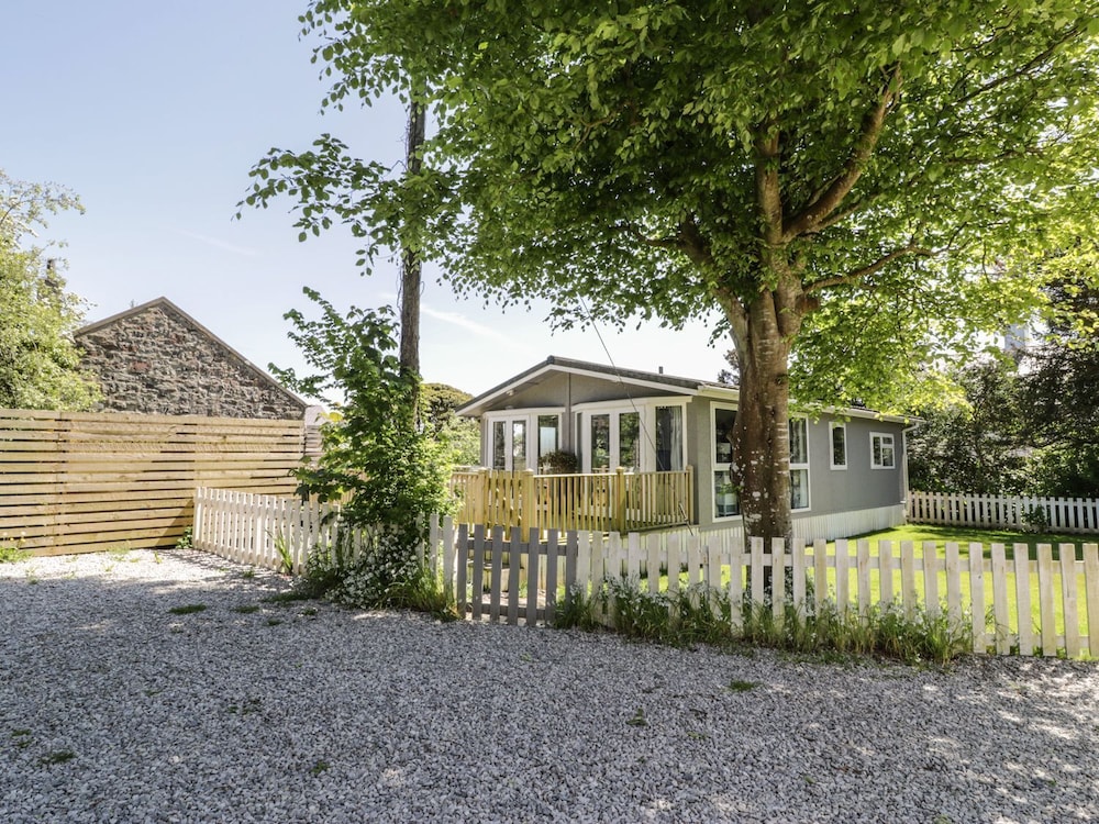 Orchard Lodge