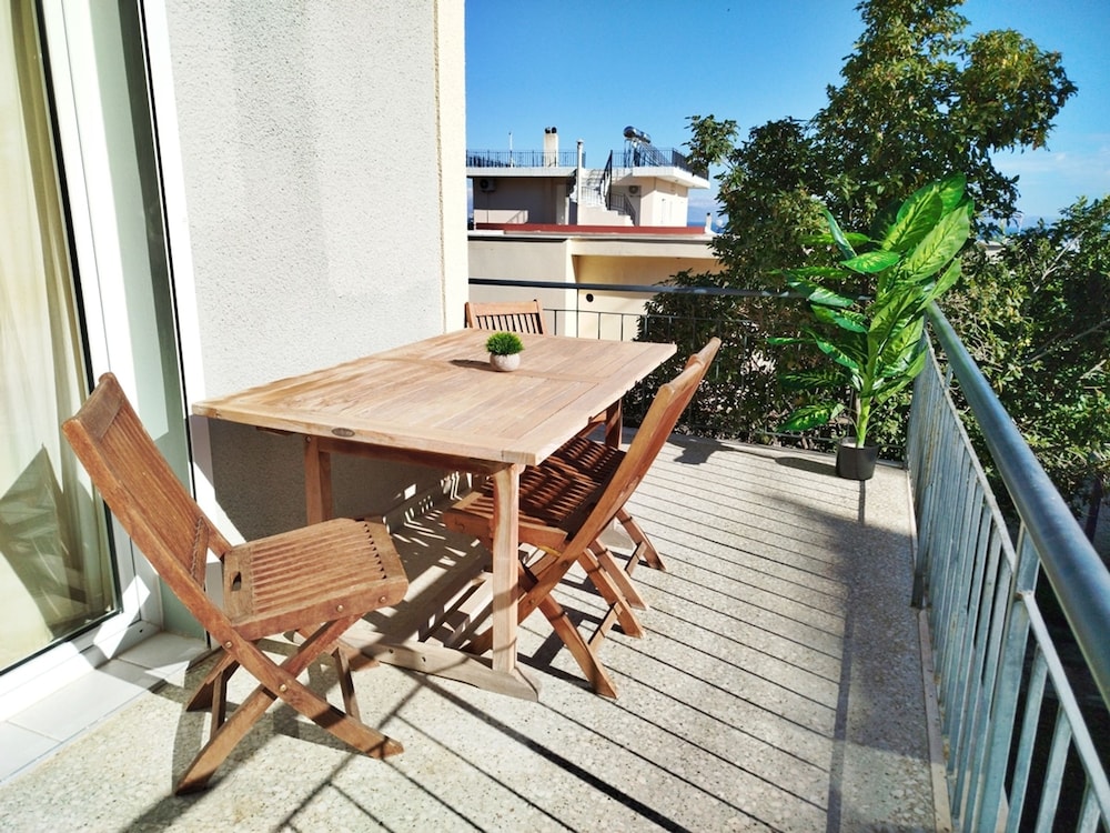 Two Bedrooms House Near Athens Airport