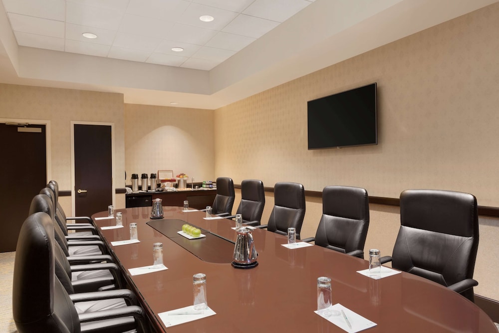 Boston Vacations - Embassy Suites by Hilton Boston Waltham - Property Image 27