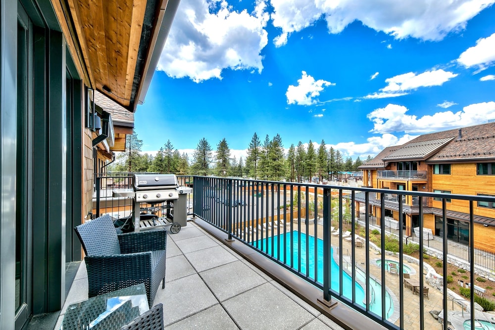 Heavenly Lake Tahoe Ski Resort