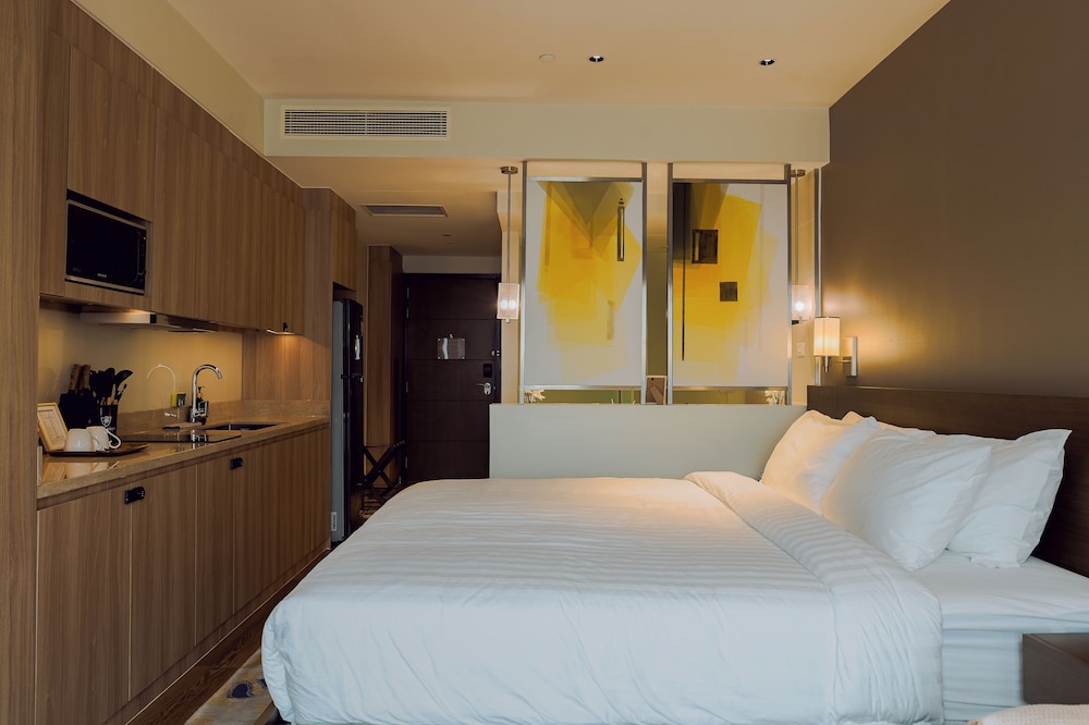 Hotel Residences at Acqua