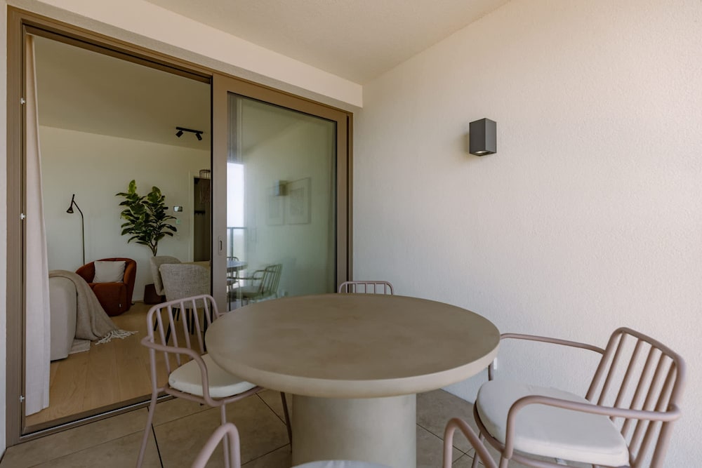 Ostend Luxury 4-guest Balcony and Free Parking