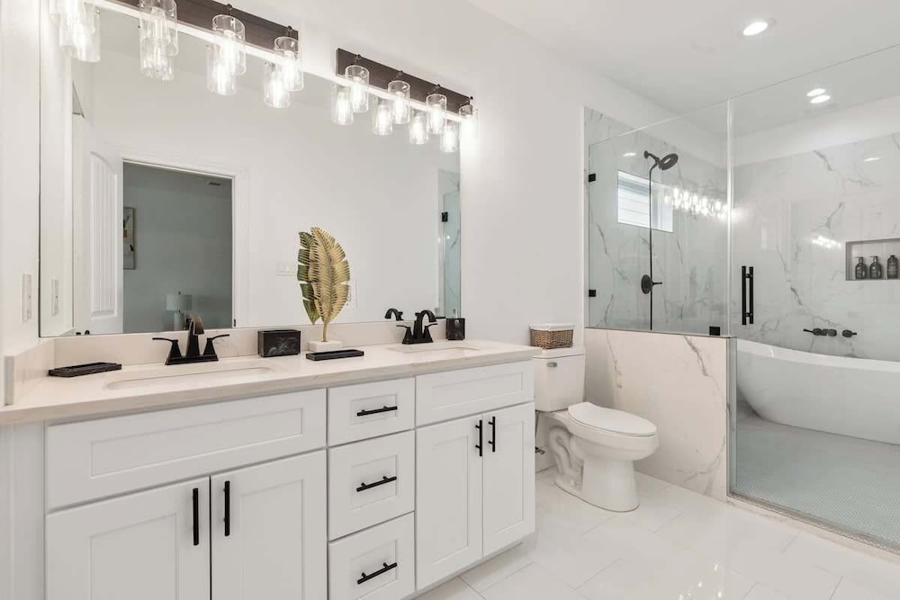 Modern 3BR Family Retreat in Downtown Houston