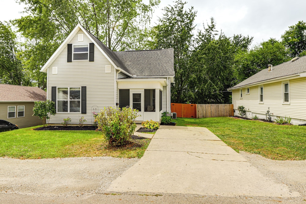 Modern Comfort Near Columbus: Home w/ Yard & Porch