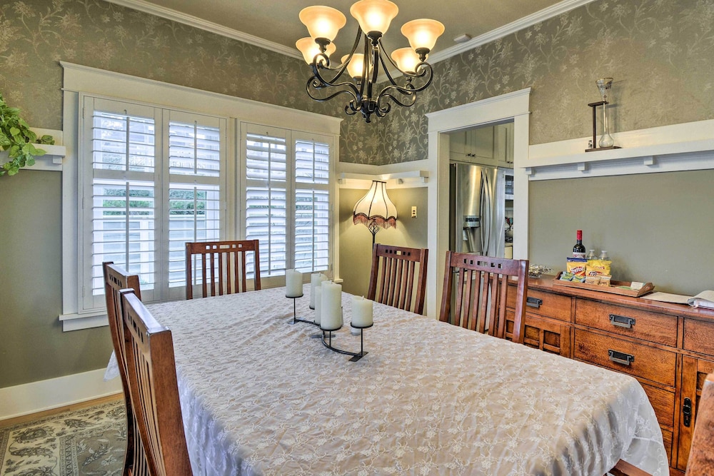 Serene Tacoma Home w/ Furnished Deck  Views! - Property Image 7