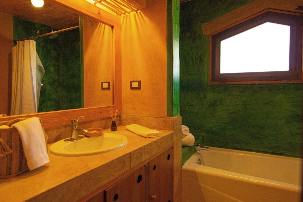 EL EQUIMITE HOTEL BOUTIQUE