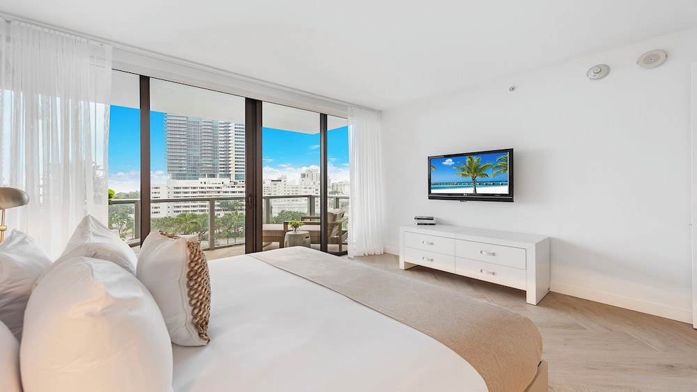 Luxury Vacation Rentals in South Beach by LRMB
