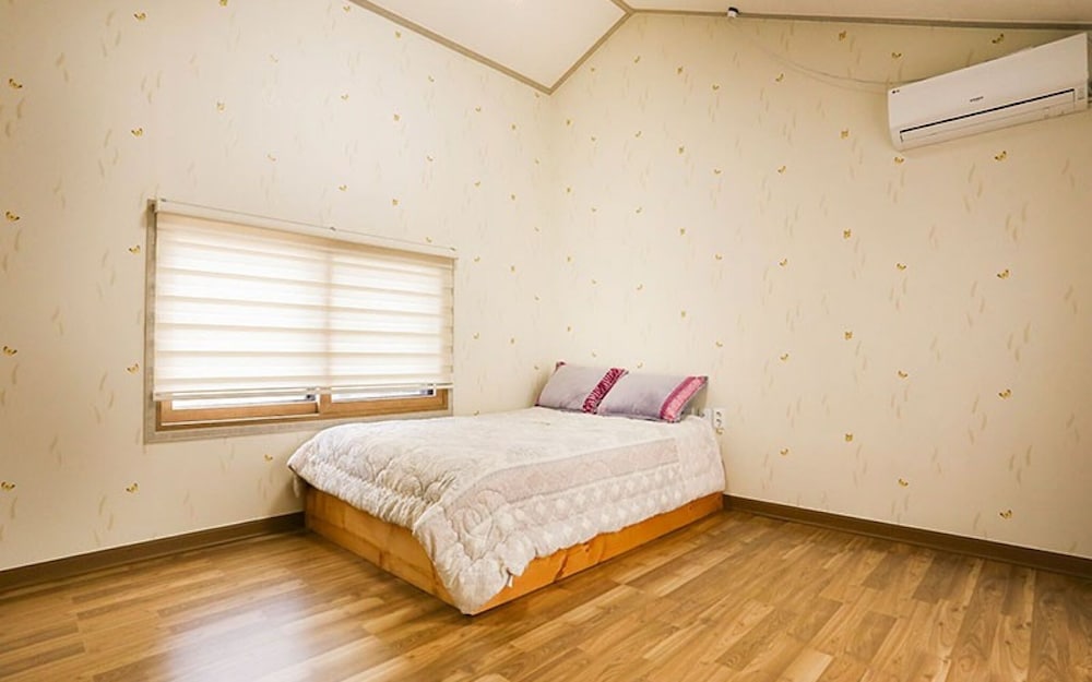 Gyeongju Twin Village Bed and Breakfast