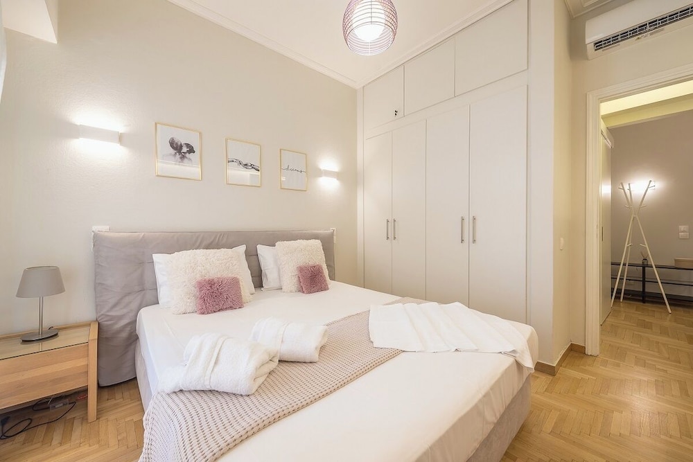 Megaron Suite by Cloudkeys