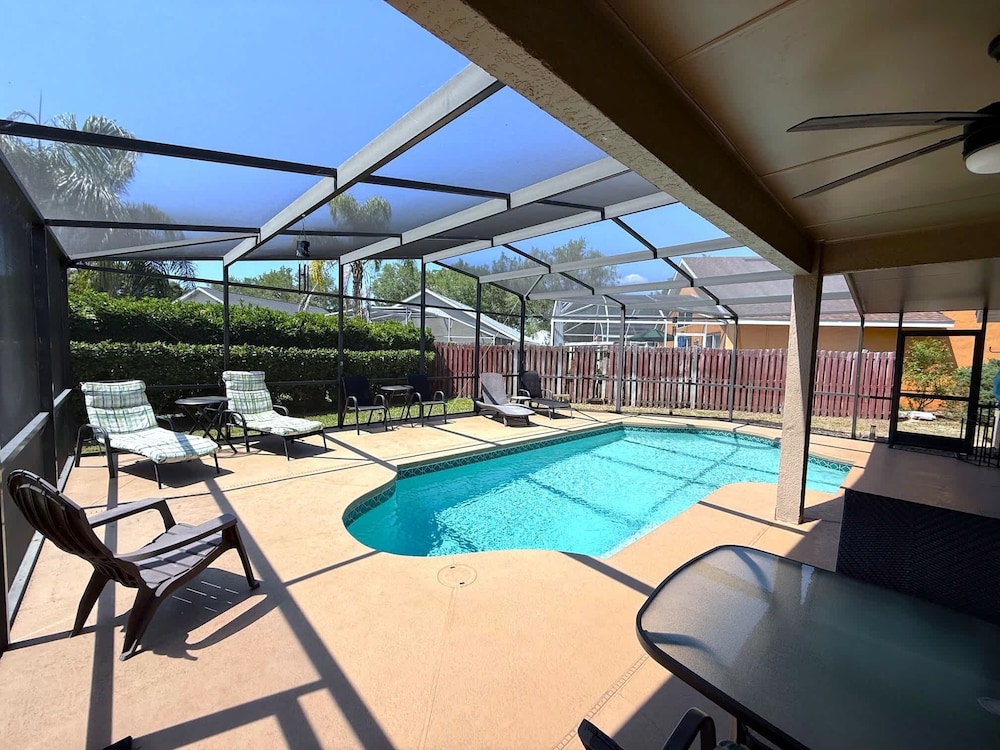 3-bedroom Southern Dunes Pool Home Villa