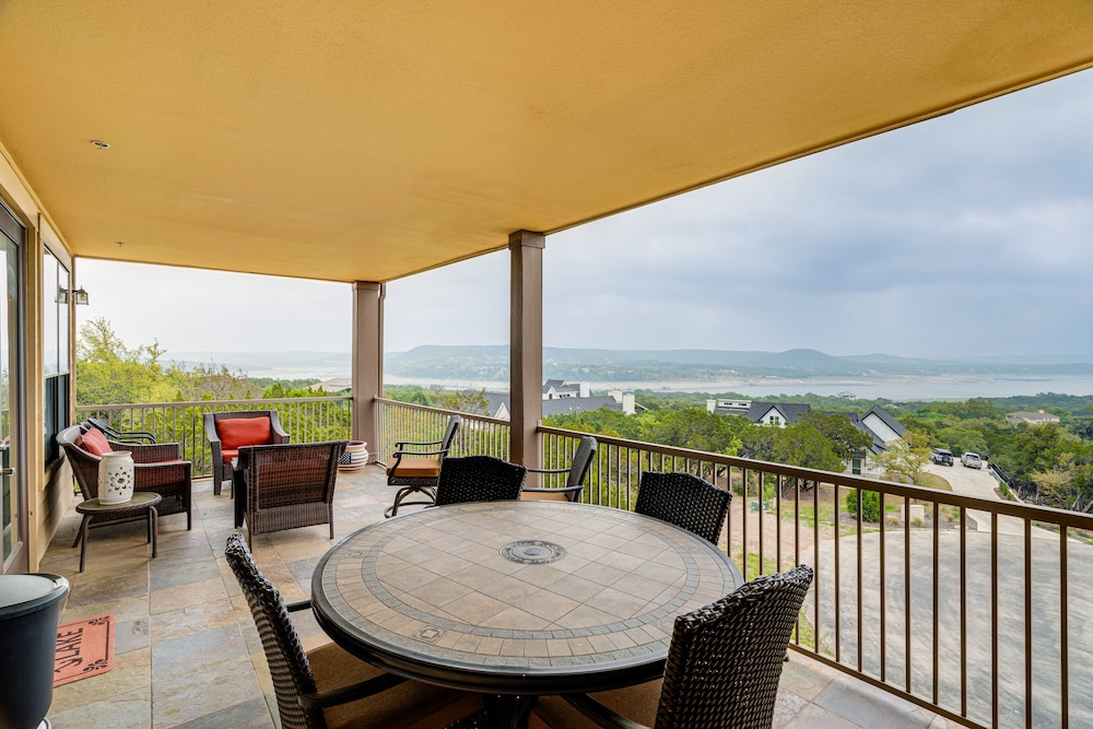 Jonestown Condo on Lake Travis w/ 2 Balconies! - Property Image 18