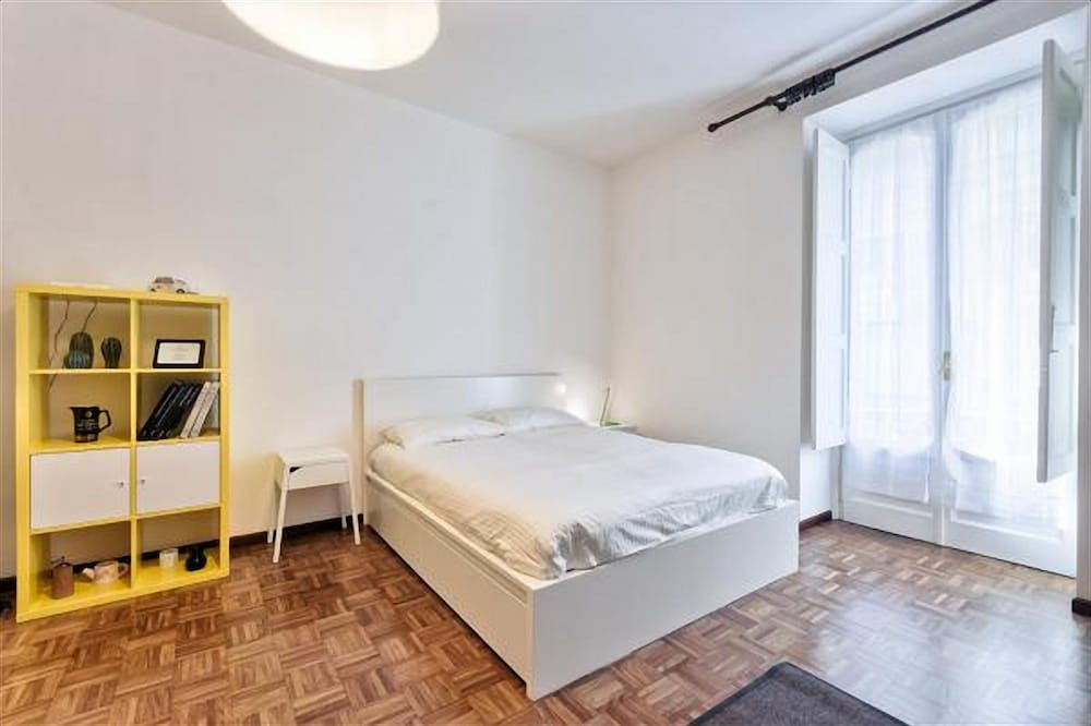 Torino Porta Nuova Studio photo 2