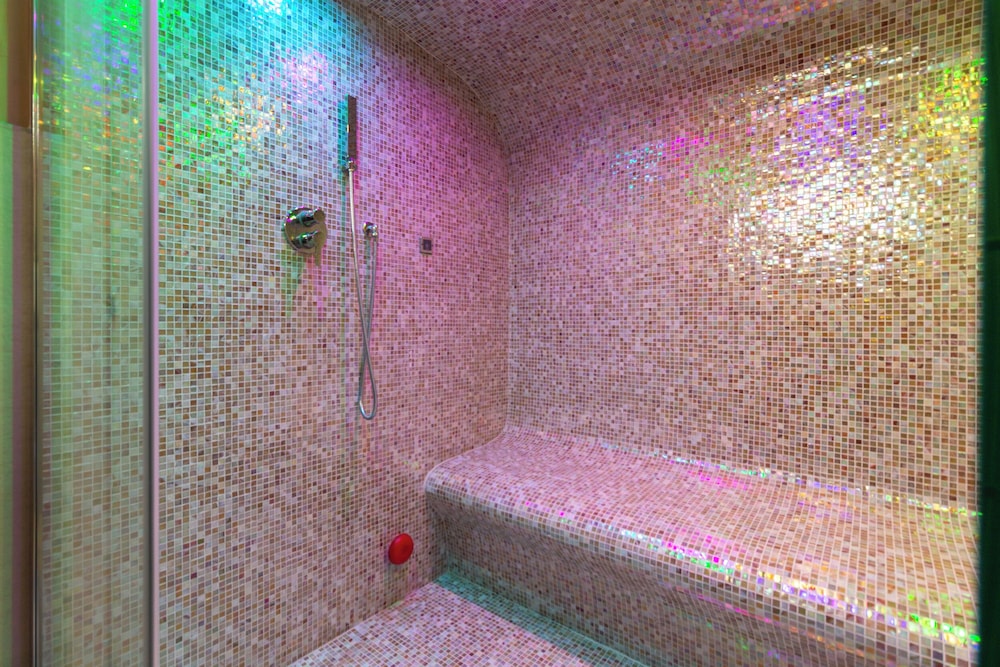 4 Star Suite SPA