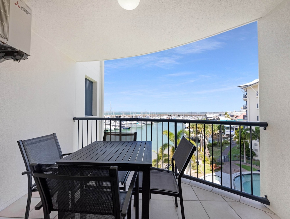 Beachside Retreat in Urangan Mantra Resort