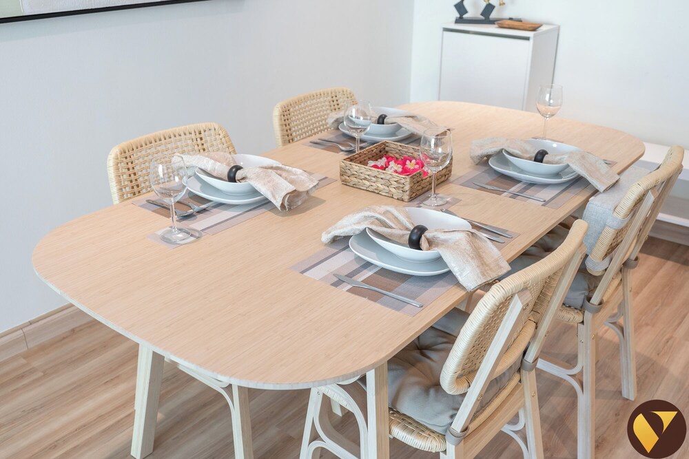 Modern 1 Bedroom Apartment in The Greens