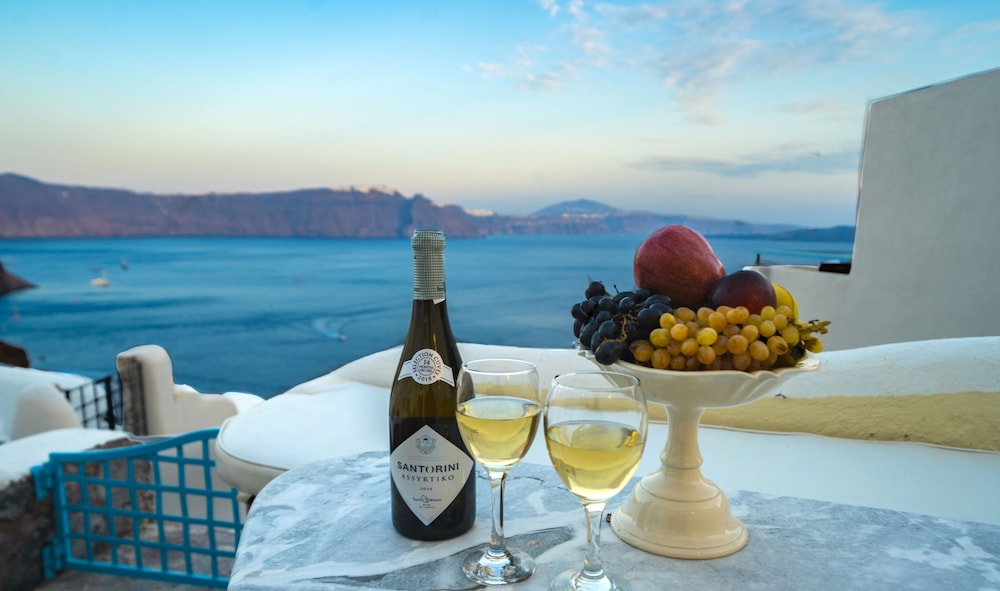 Santorini Paradise