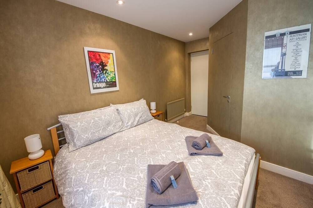 Contemporary Holyrood Apartment view 3