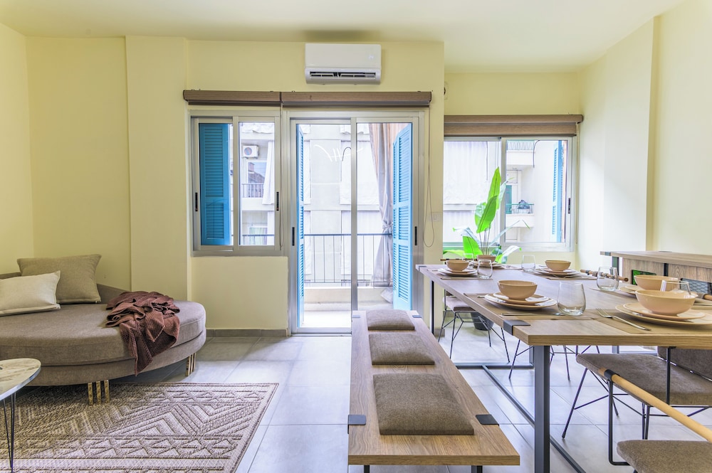 Slate - 2Br Apt W Balcony in Mar Mikhael