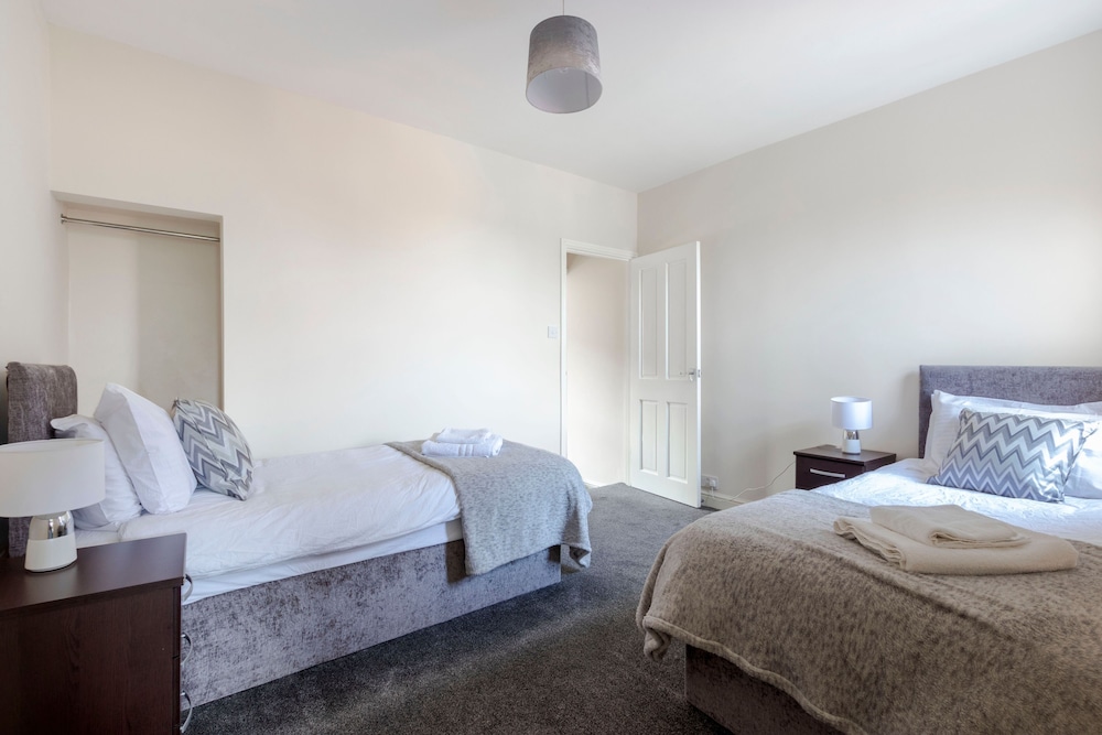 Karah Suites - Palmer Park - 4 Bedroom view 2