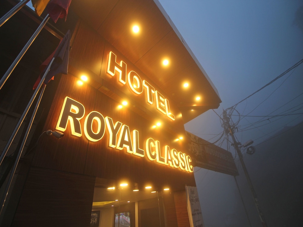OYO 6119 Hotel Royal Classic