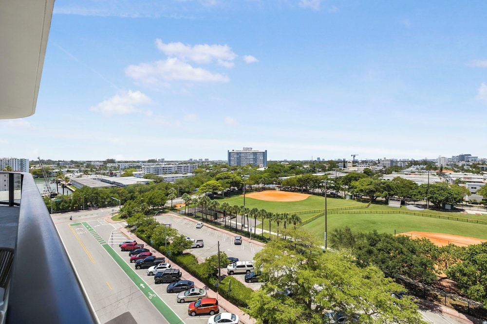 Luxury Condos Near Miami Beach