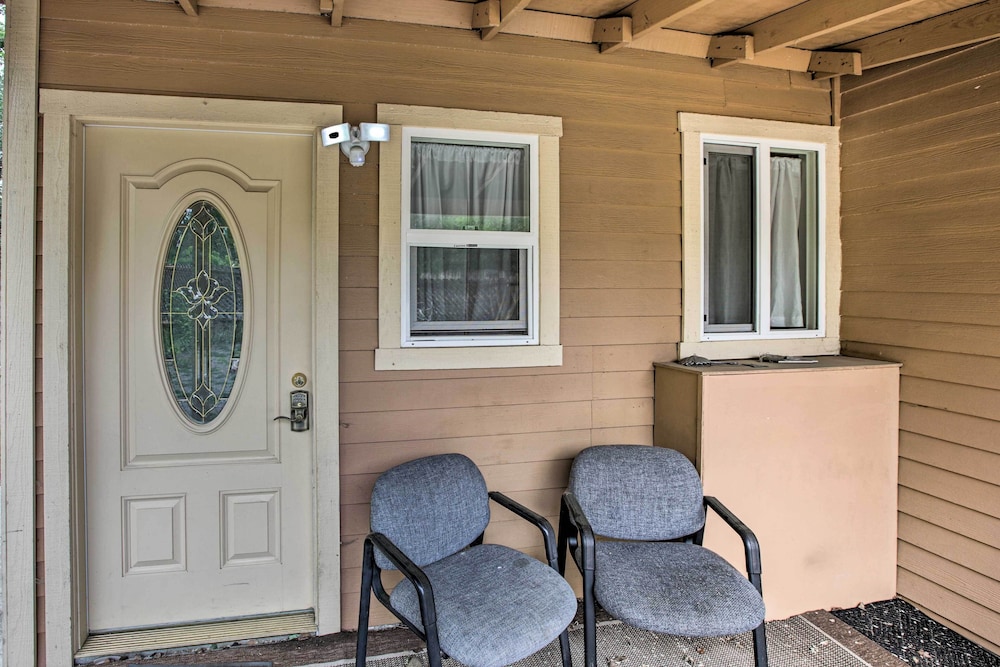 Cozy Abode w/ Patio, 16 Mi to San Luis Obispo view 3