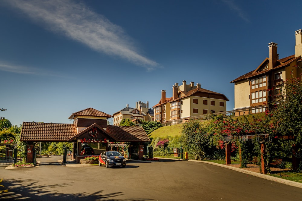 LOCAR-IN GRAMADO-Alphaville view 2