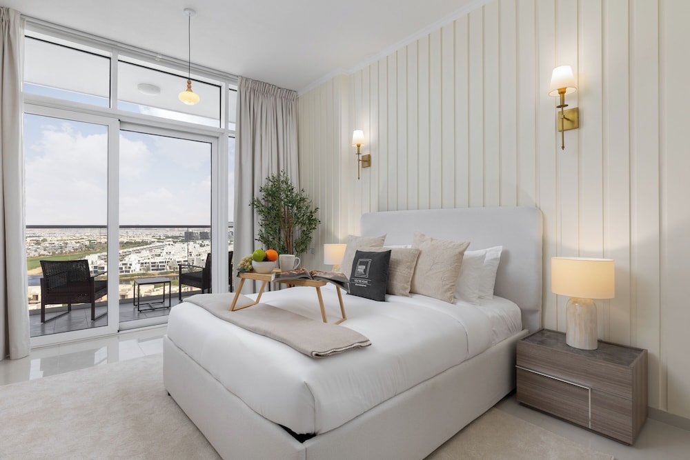 Maison Privee - Stylish Studio w/ Top Facilities in Damac Hills