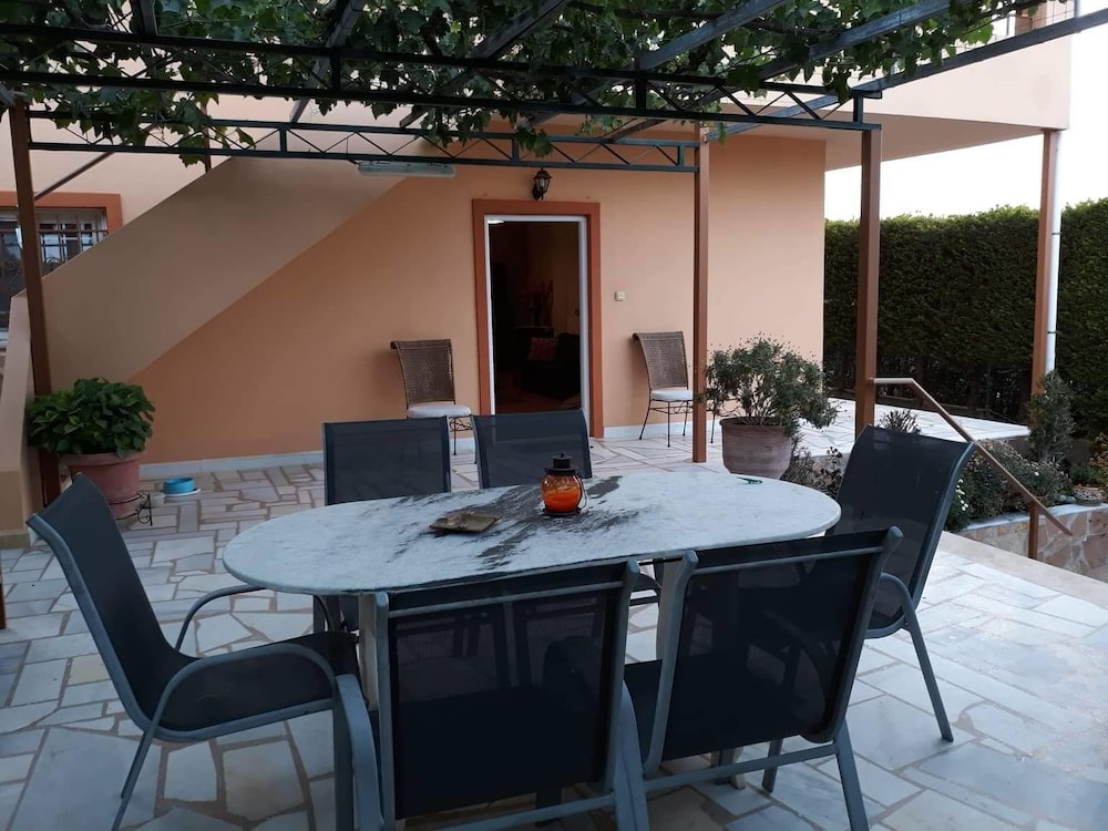 Villa near Athens Airport & Rafina view 4