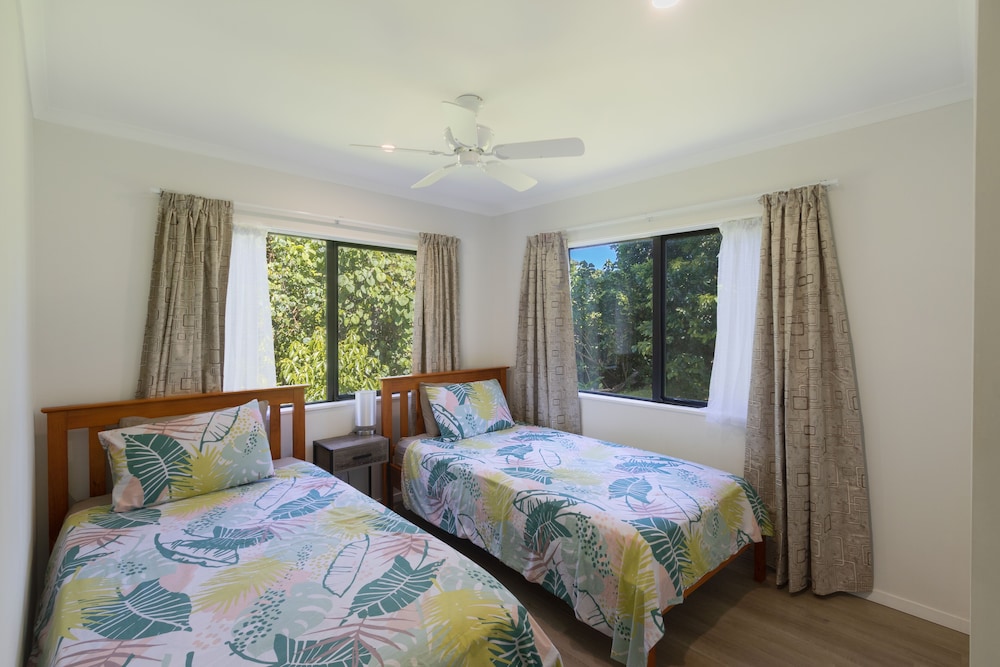 Inn Land Inn view 2