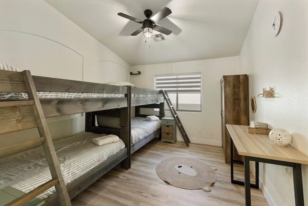 Chandler Hideaway - Relax & unwind