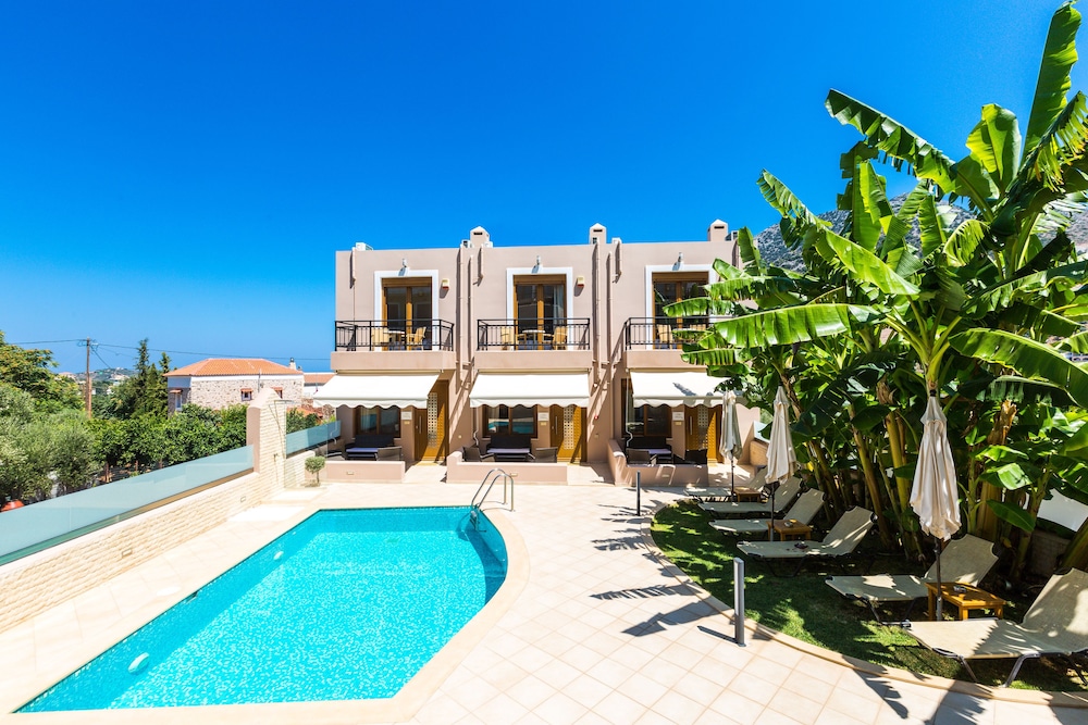 Pantheon Villas & Suites