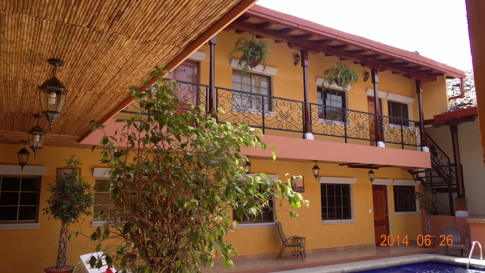Hotel La Casona de Fabiana - Image 1