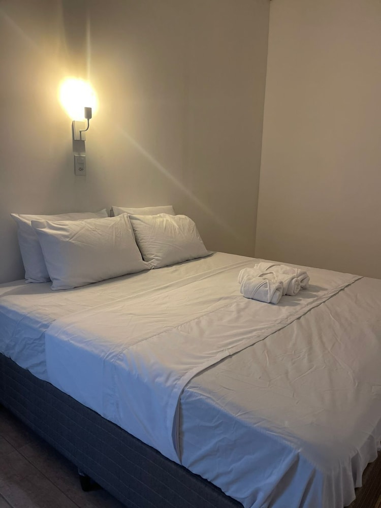 Grand' Hostel