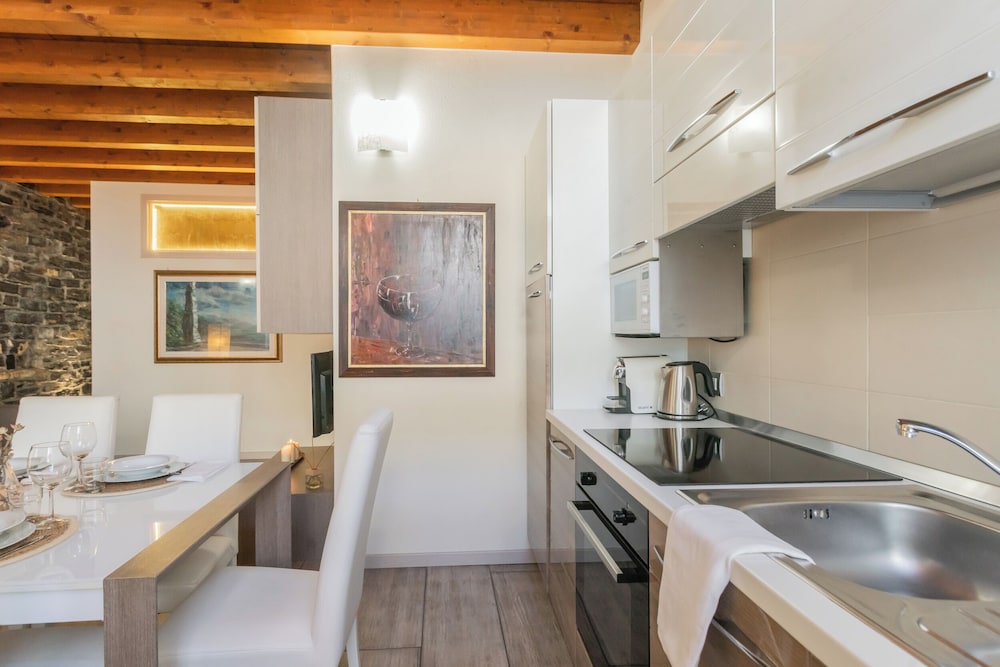 Domus in Como by Rent all Como