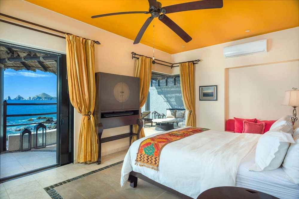 Casa del Arco in Cabo San Lucas