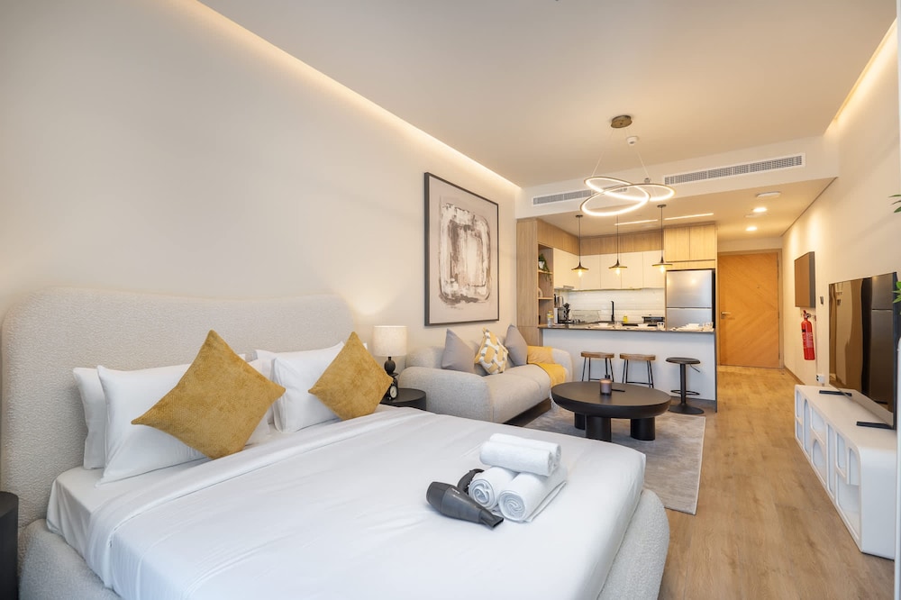 Classic Flat in JVC That Sleeps 2