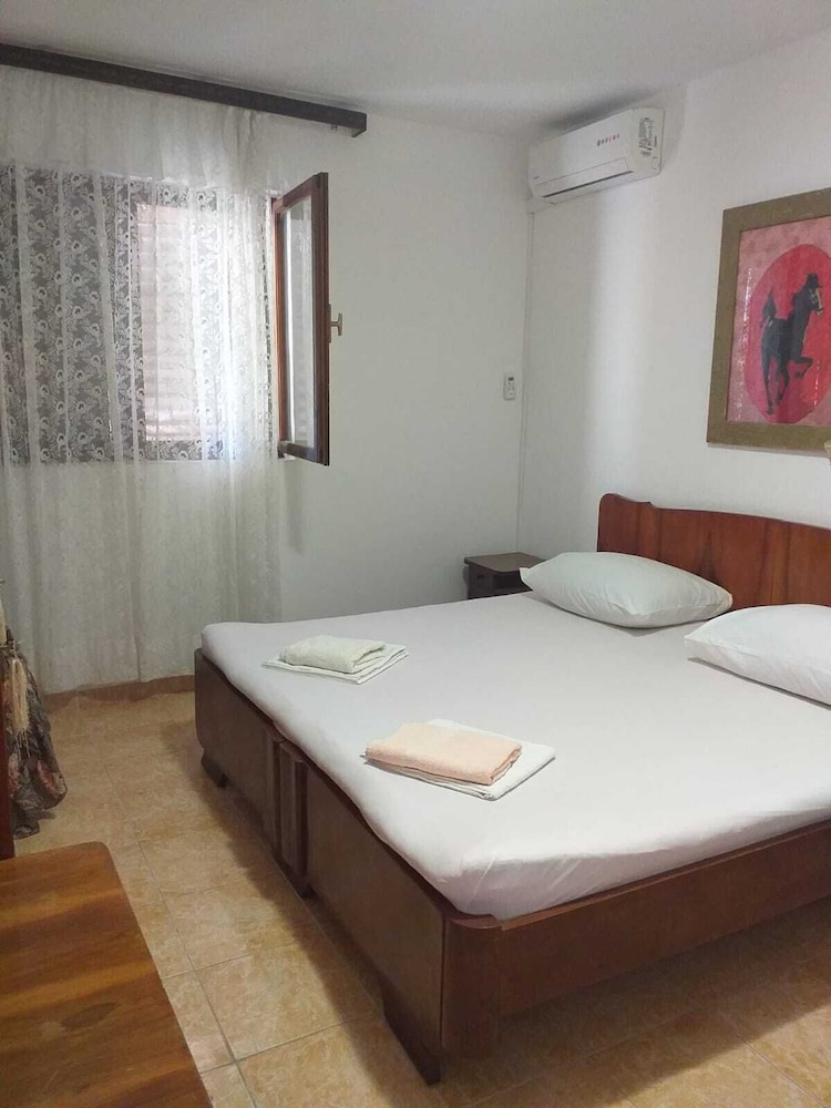 Apartmentantica Family Apartment view 2