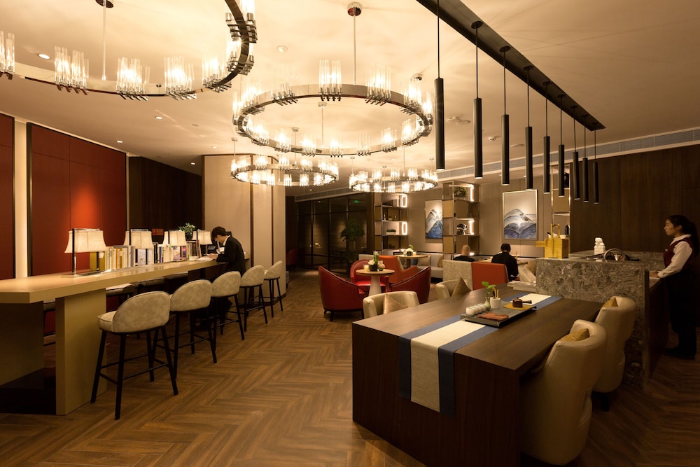 Nanning Vacations - Echarm Hotel Zhaoyang Culture Palace Dossen - Property Image 1