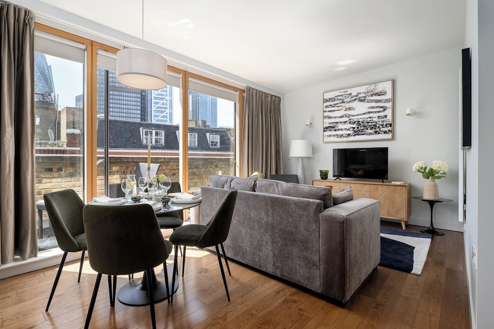 Your Apartment - Liverpool Street