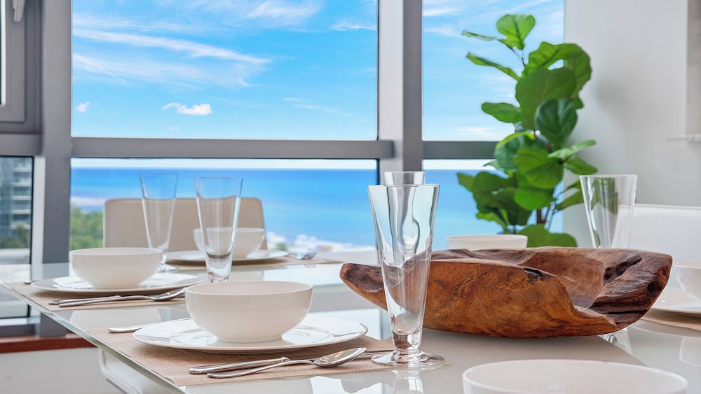 Luxury Vacation Rentals at The Setai by LRMB