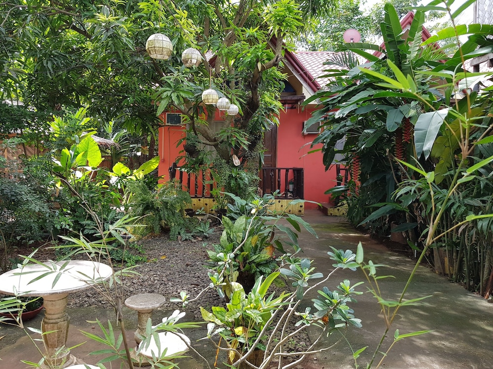 Villa Saturnina