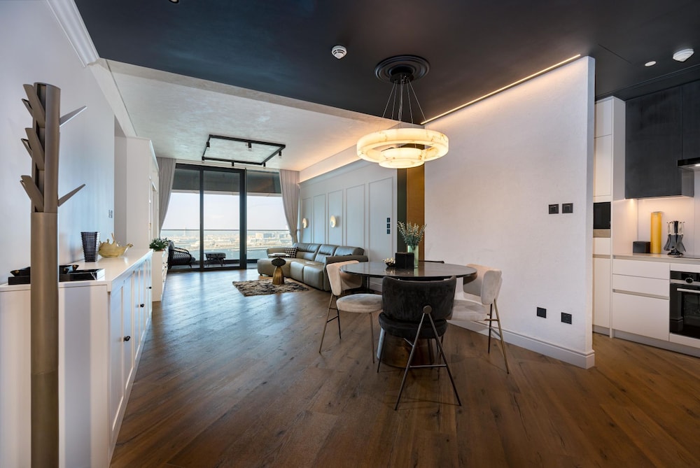 2BR 2502 Jumeirah Gate 1