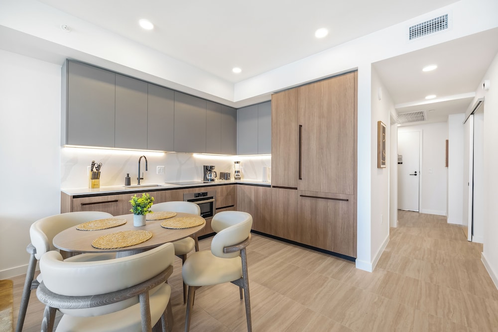 Luxury Condos Near Miami Beach