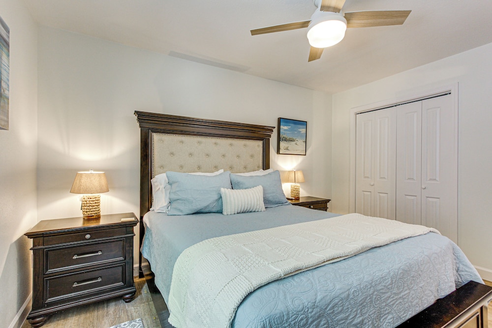 Walk to Ocean Springs Beach: Condo w/ Pool!