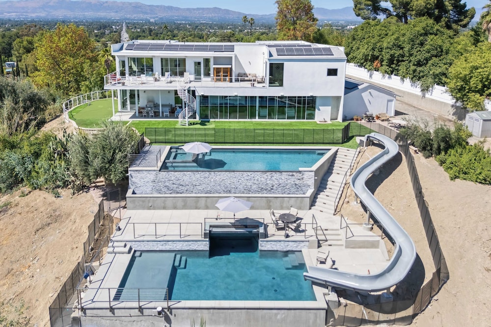Luxe LA Escape w/ Pool, Views & Game Room Alta Vista Estate by Avantstay