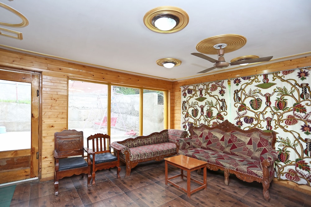 OYO 9083 Hotel Palace Pahalgam