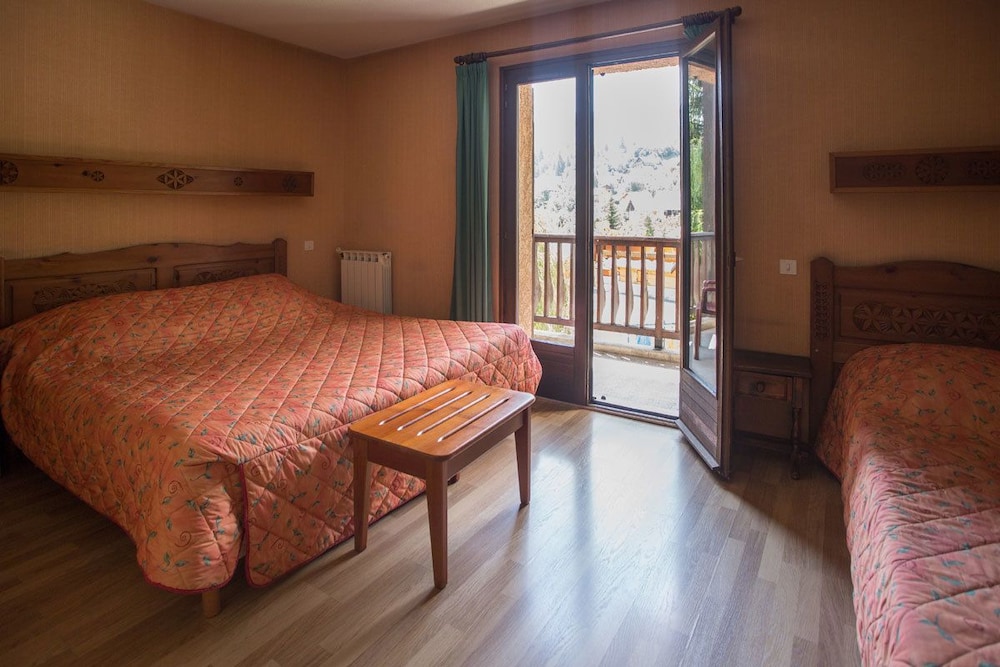 Puy-Saint-Vincent Vacations - Hotel l'Aigliere - Property Image 5