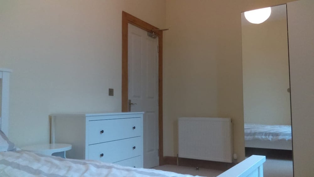 Central 3 double bed apartment view 3