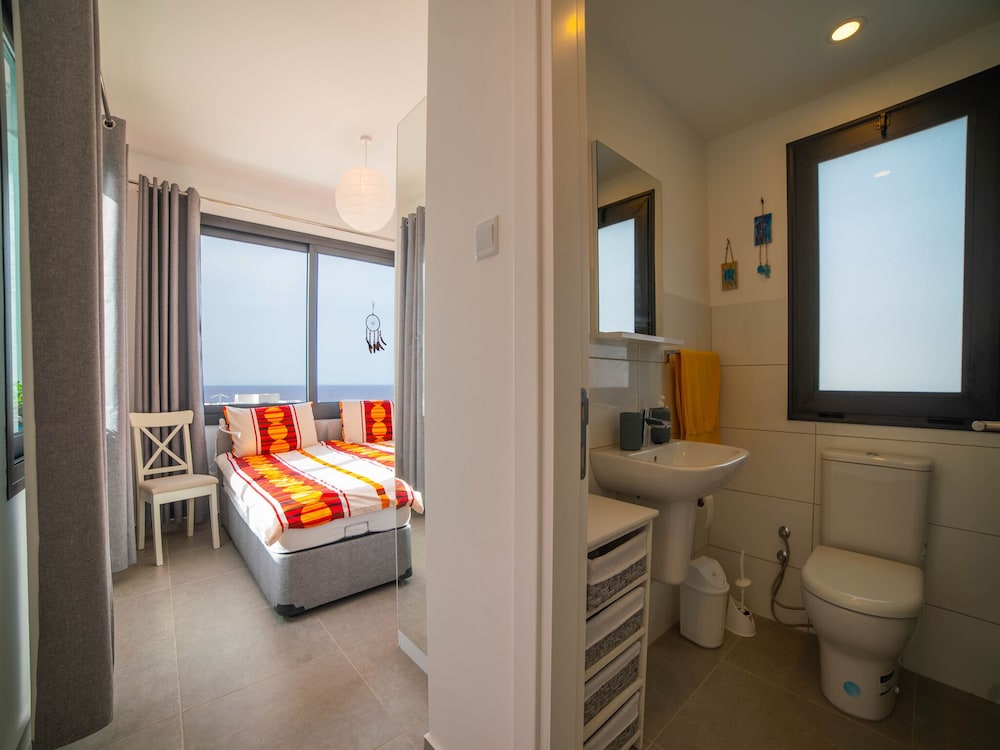 Homely and Convenient Apartment With Lovely sea View